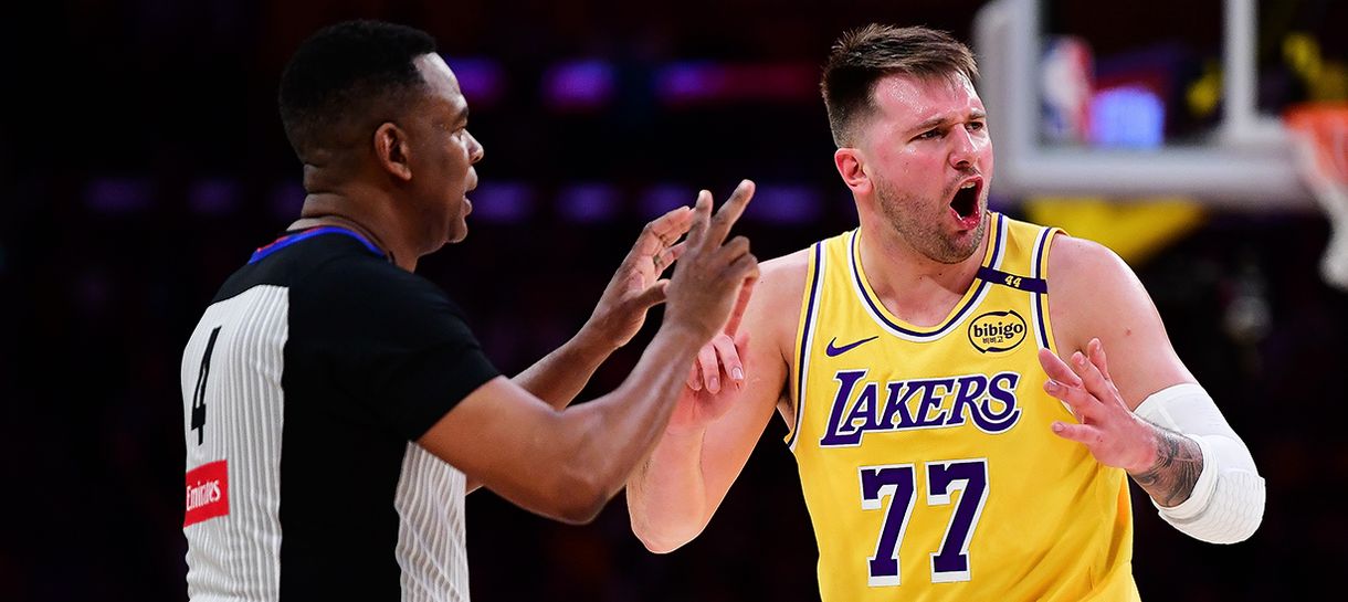 Lakers perde para o Thunder após expulsão bizarra de Doncic