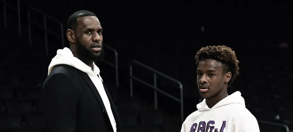 NBA: LeBron James se enfurece com boato envolvendo seu filho Bronny James