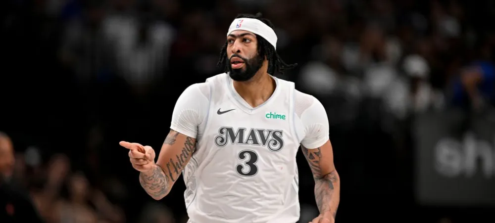 Anthony Davis deve perder um mês de jogos no Mavs por lesão muscular