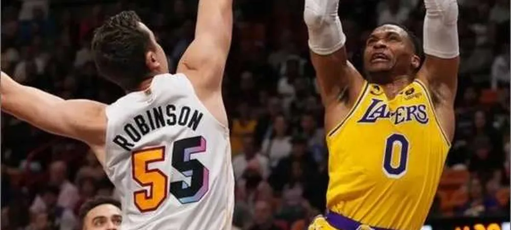 Lakers encara o Heat com dúvidas e buscando série de vitórias