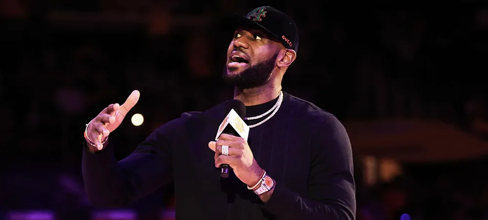 NBA: LeBron James manda mensagem encorajadora para a torcida do Lakers