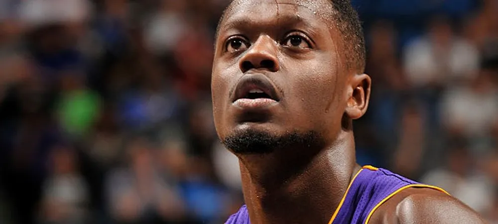 Lakers x Mavs: Última parada na estrada