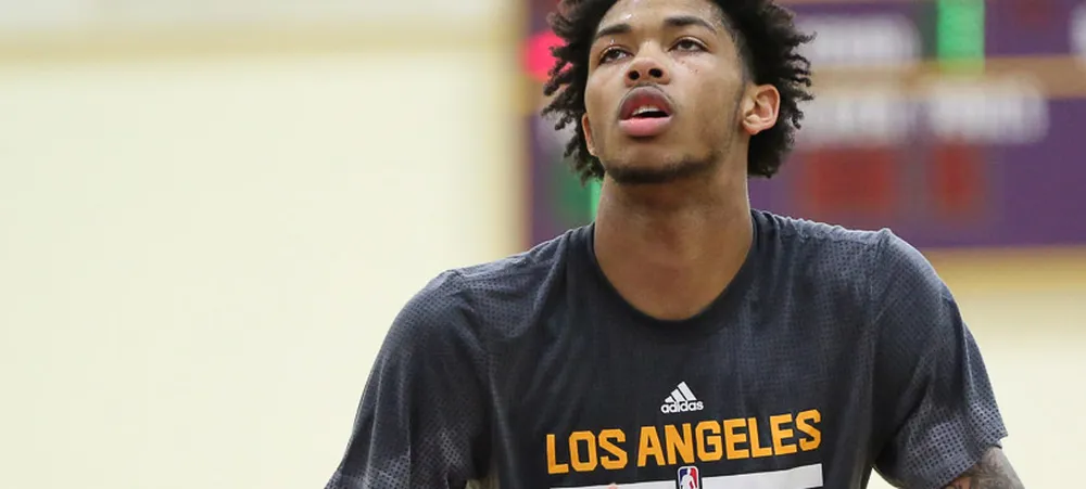Brandon Ingram vai começar a temporada no banco