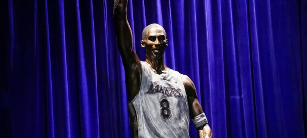 Tudo sobre a inauguração da estátua de Kobe Bryant pelo Lakers