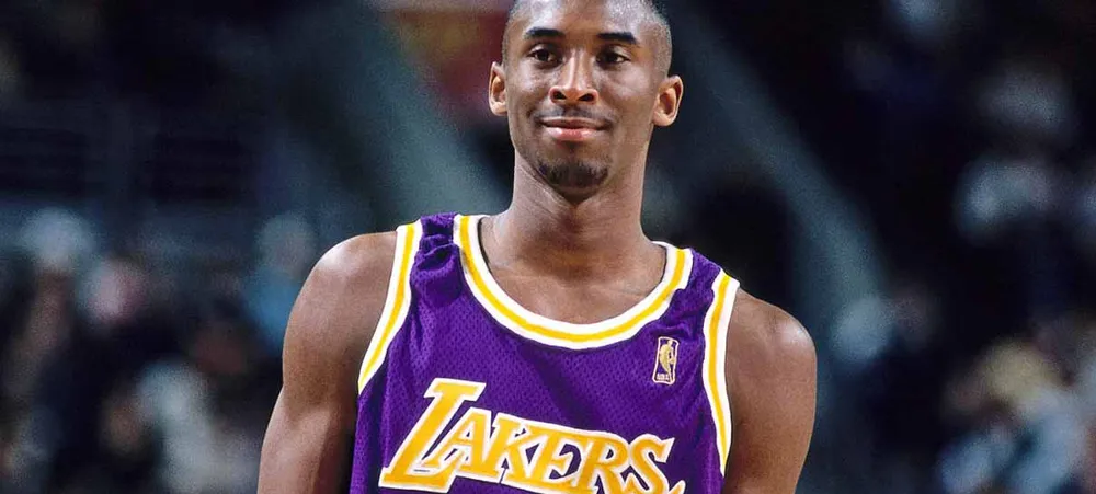 NBA: Camisa rara de Kobe Bryant é vendida por preço absurdo