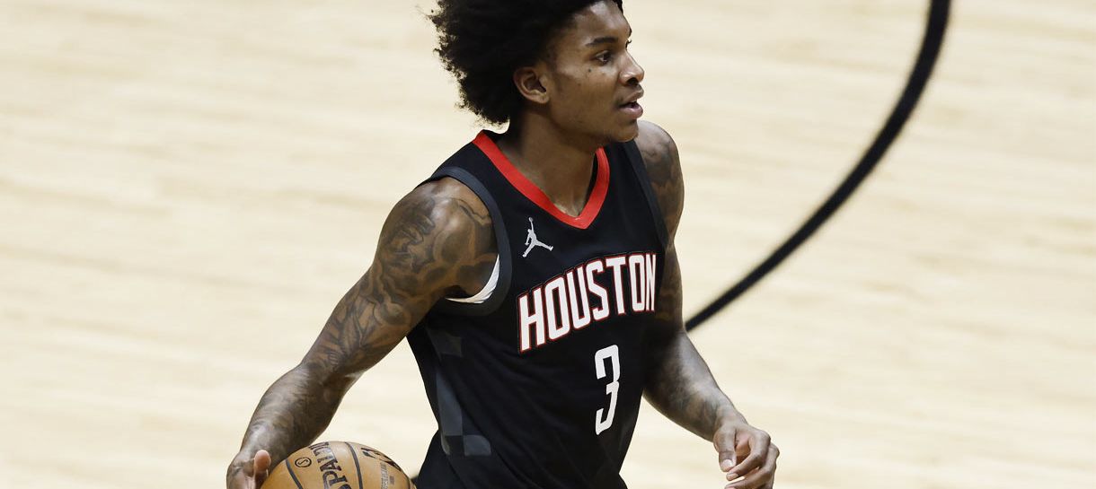 NBA: Jovem do Rockets acaba com recorde de LeBron James