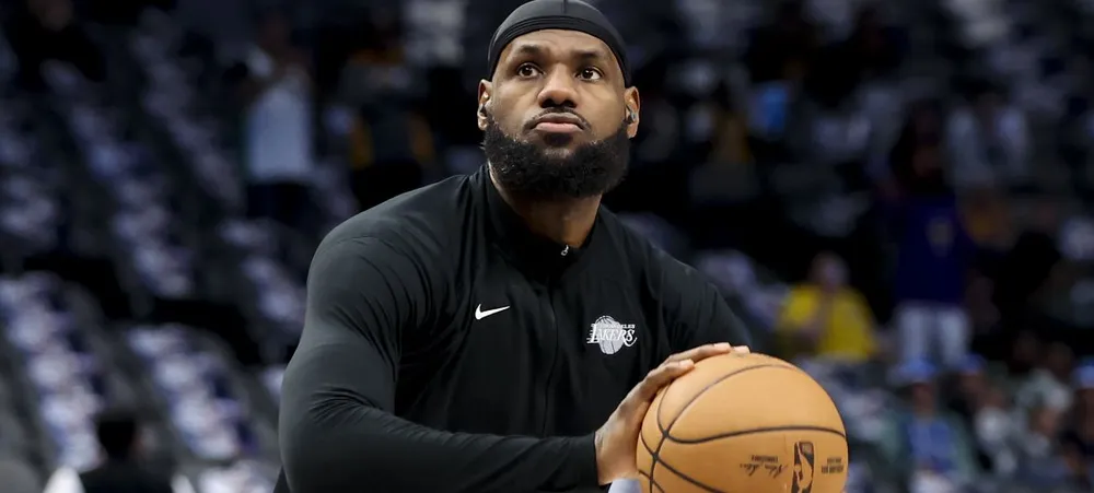 NBA: LeBron James pode precisar jogar pelo Lakers mesmo lesionado