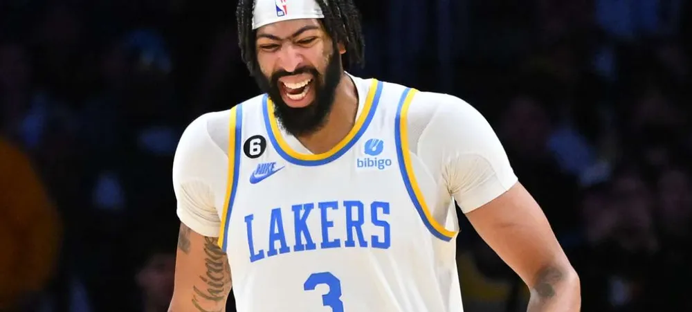 NBA: Anthony Davis preocupa ao falar de lesão nas costas