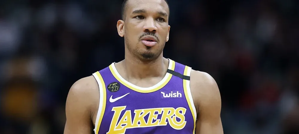 3 trocas por Avery Bradley caso ele opte por ficar no Lakers