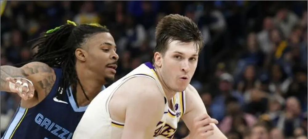 NBA: LeBron James rasga elogios a Austin Reaves