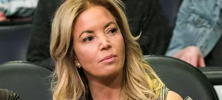 Jeanie Buss leva briga de família à Justiça para manter o Lakers
