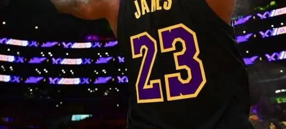 NBA: LeBron James chega a marca de 39 mil pontos na carreira