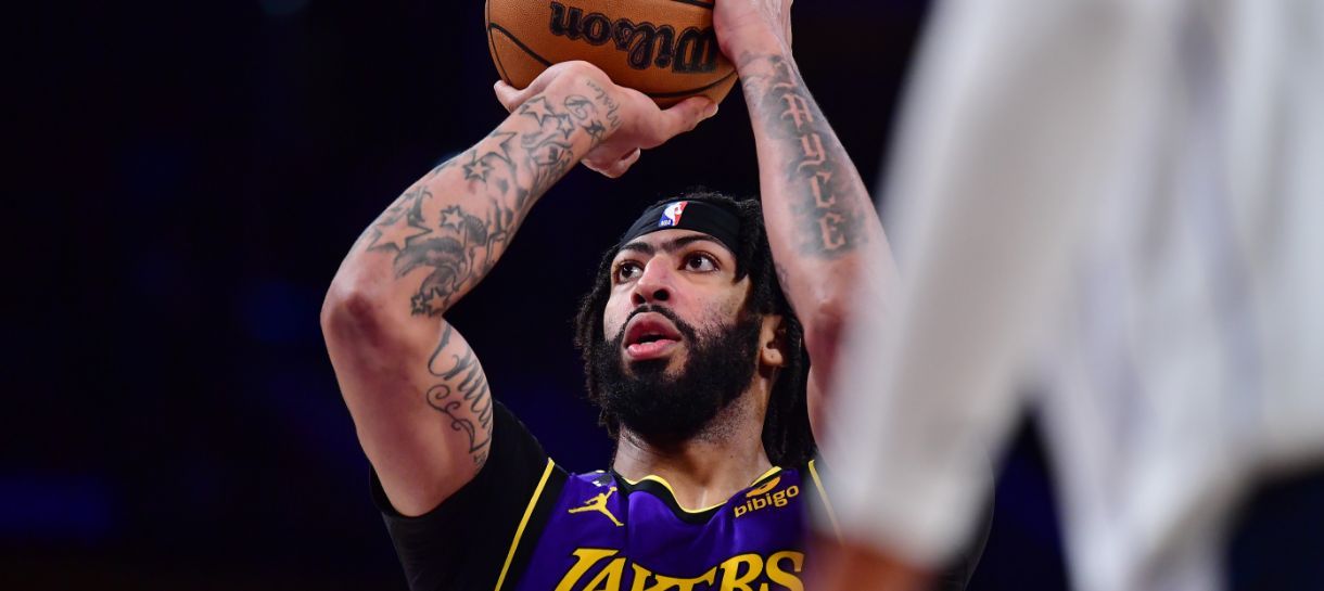 NBA: Lakers toma decisão muito importante em relação a Anthony Davis