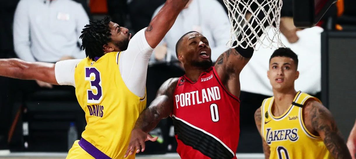 NBA: Analista sugere que Lakers troque Anthony Davis por Damian Lillard