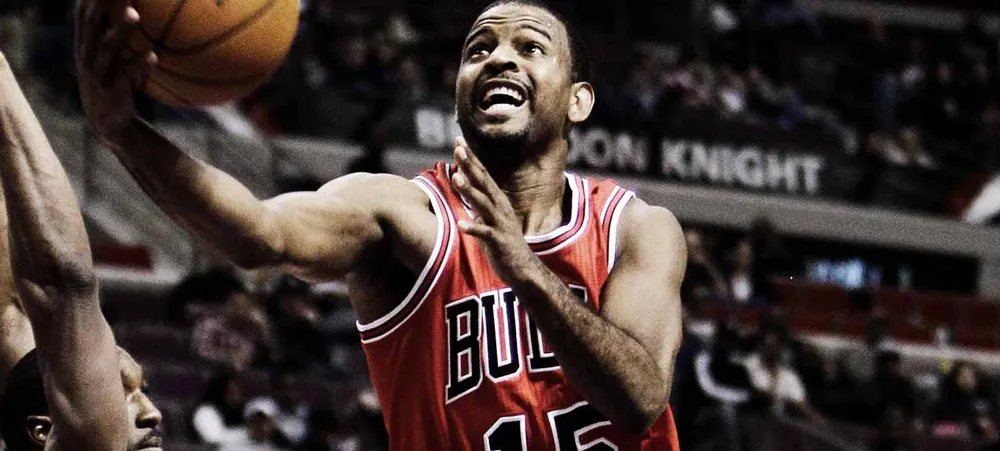 Ex-jogador do Bulls, Wolves e Rockets é o novo assistente técnico do Lakers