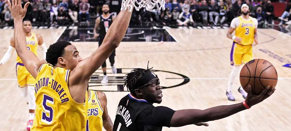 NBA: Apertaram oficialmente o botão de pânico no Lakers