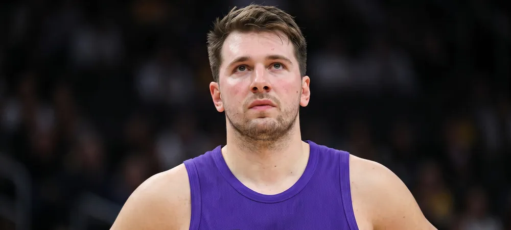 ESPN projeta 45 vitórias para o Lakers em 2026-27