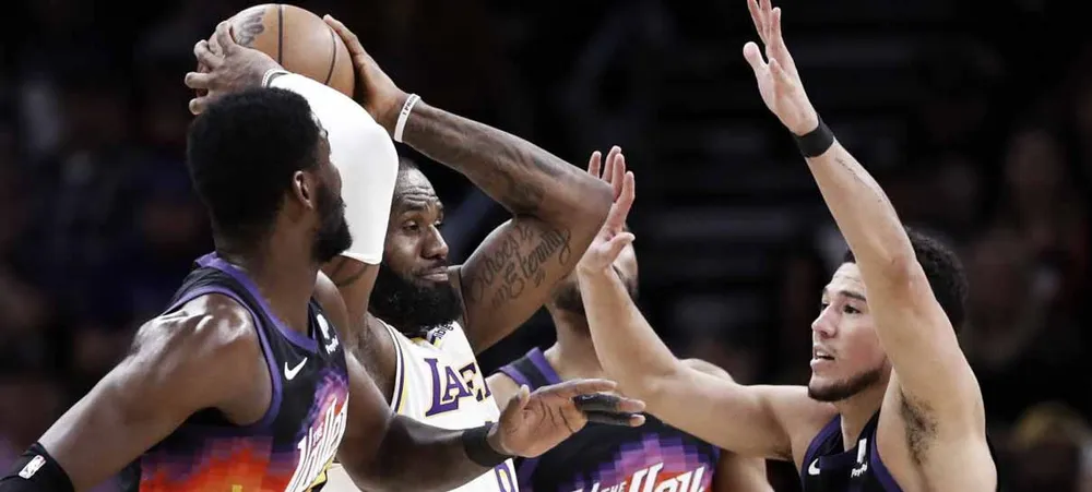 NBA: Lakers sofre choque de realidade em noite de recorde insano de LeBron James