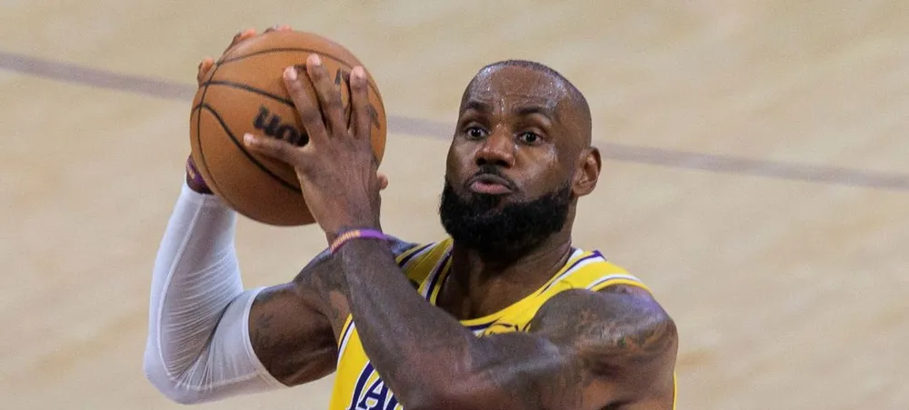 Lakers decide mais um clutch time e engata 6ª vitória seguida