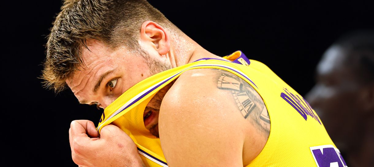 NBA: Lakers joga completo hoje contra o Timberwolves?