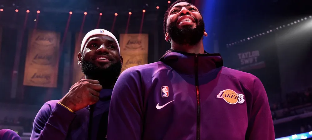 3 escalações de quatro homens do Lakers para a nova temporada