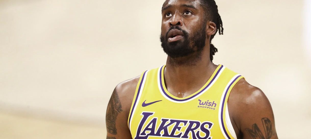 3 trocas por um pivô para o Lakers envolvendo Wes Mathews