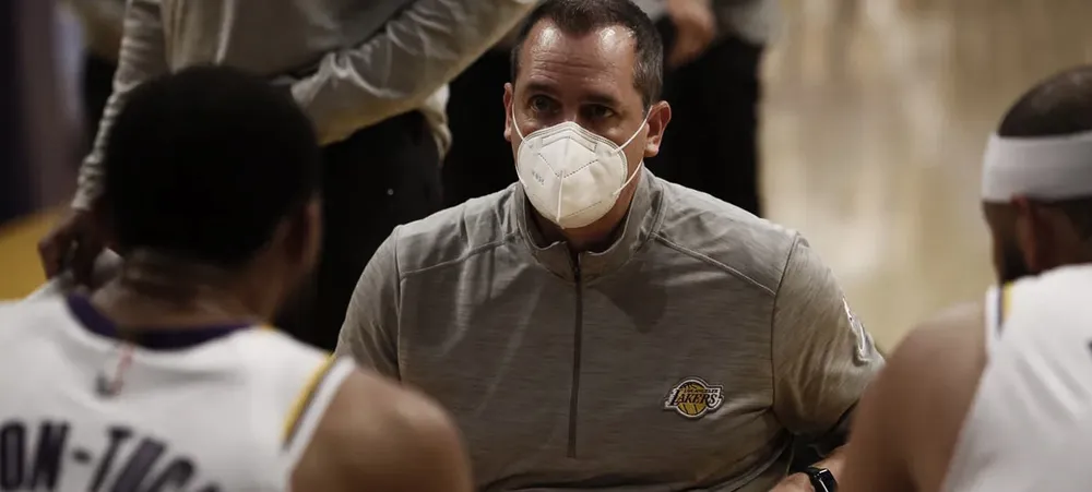 A rotação do técnico Frank Vogel pode causar problemas ao Lakers