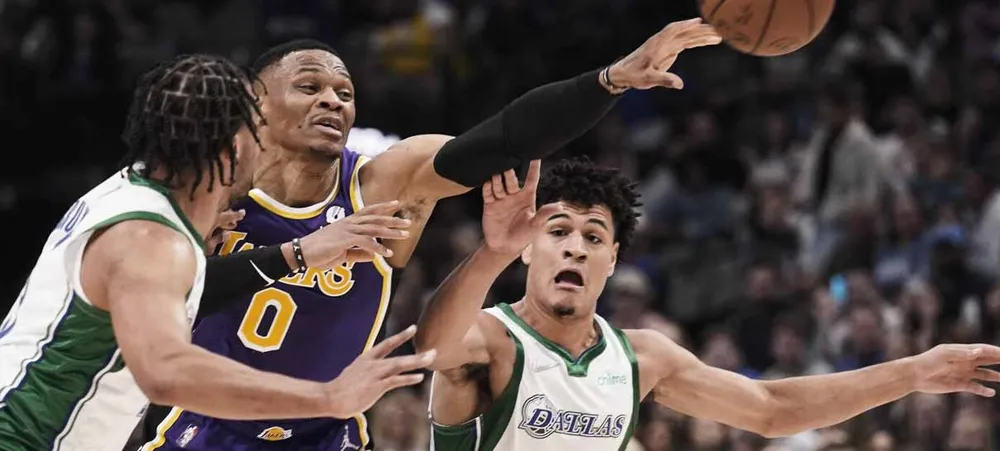 A queda do time que esperava ser campeão da NBA