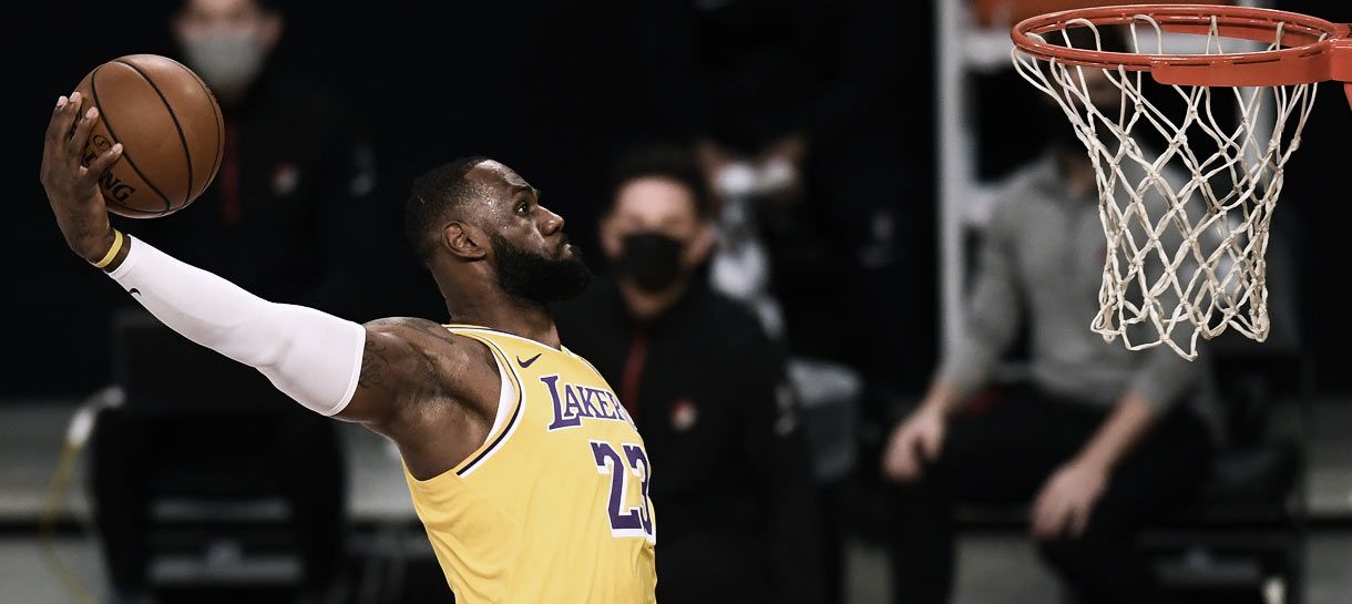 NBA: Wojnarowski dá ótima notícia sobre LeBron antes do jogo entre Lakers e Warriors