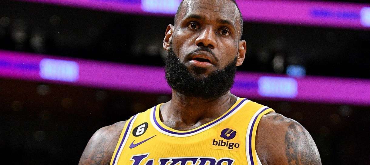 Lakers x Blazers: LeBron James vai voltar a ser desfalque?