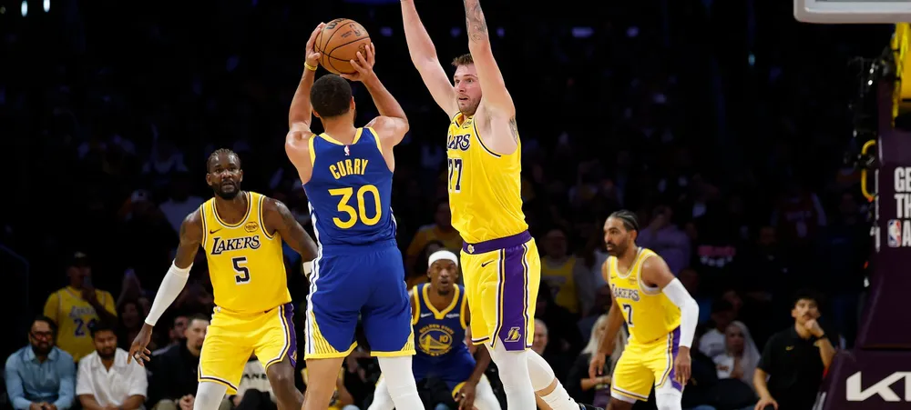 Lakers x Warriors: onde assistir e a dúvida de Reaves