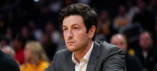Lakers muda de dono, mas não do jeito que contaram