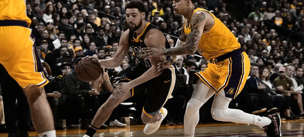 Lakers não se impõe no último quarto e cai para o Warriors