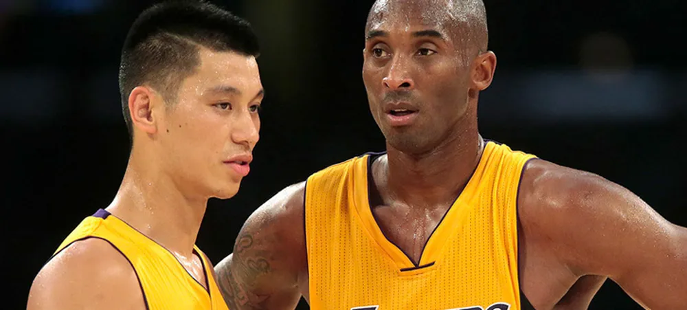 Lakers visita Suns após dura estréia