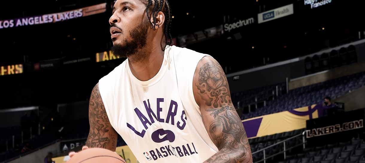 Intensidade aumenta em treino do Lakers e Davis deixa Melo com marca no olho