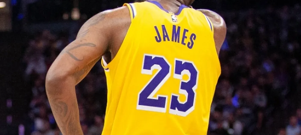 NBA: Analista critica falta de esforço de LeBron James e Anthony Davis