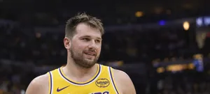 Doncic assume sozinho o papel que era do LeBron