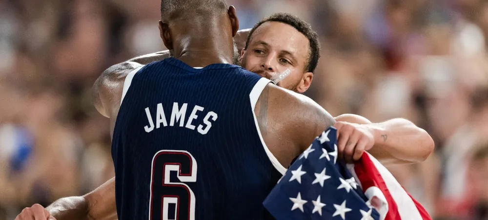 NBA: Analista sugere troca para LeBron James e Stephen Curry jogarem juntos