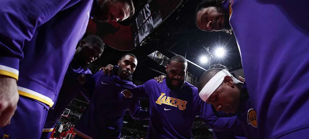 NBA: Como o Lakers vai entrar em quadra hoje contra o Suns