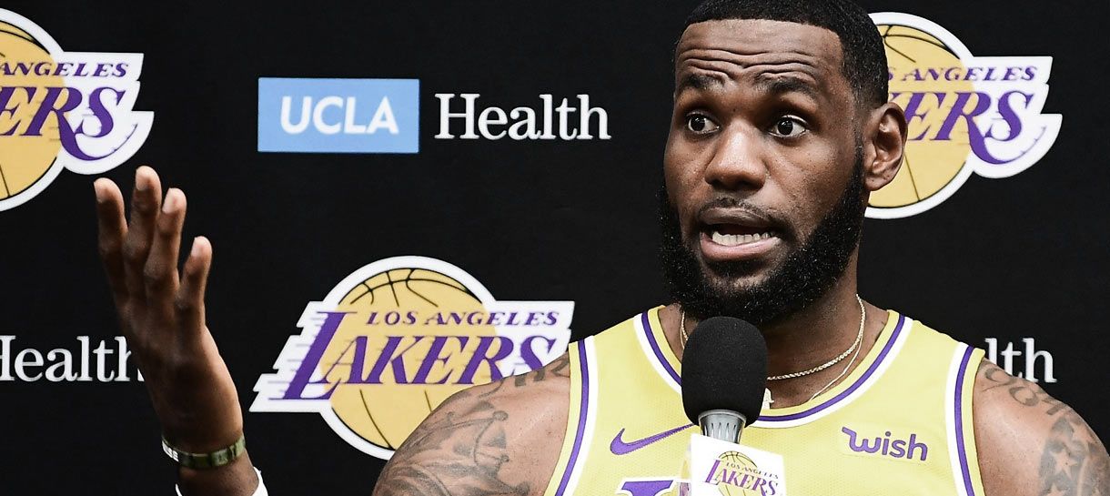 NBA: LeBron faz alerta a seus companheiros do Lakers