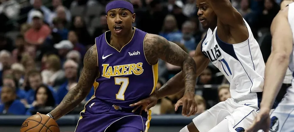 Isaiah faz boa estreia, Lakers defende mal e sai derrotado de Dallas