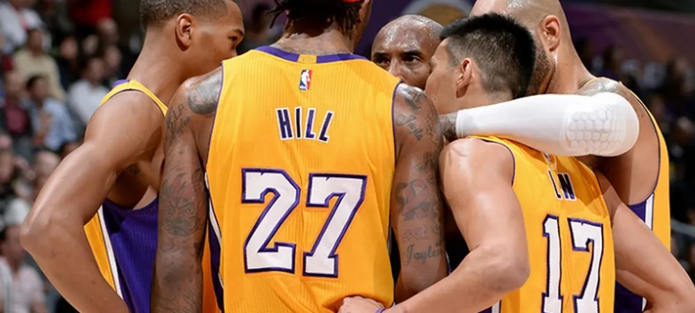 Lakers recebe Hornets prometendo mudanças