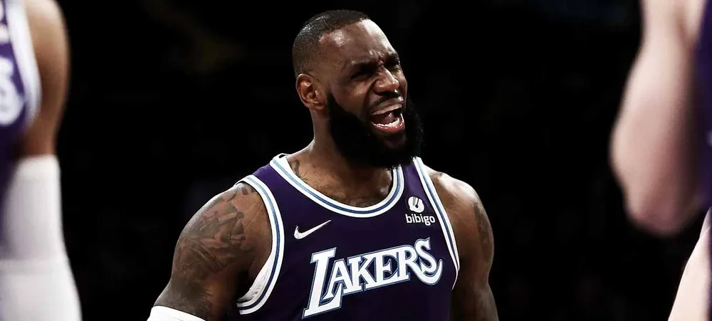 NBA: LeBron James acusa repórter por fake news e pede desculpas em seguida