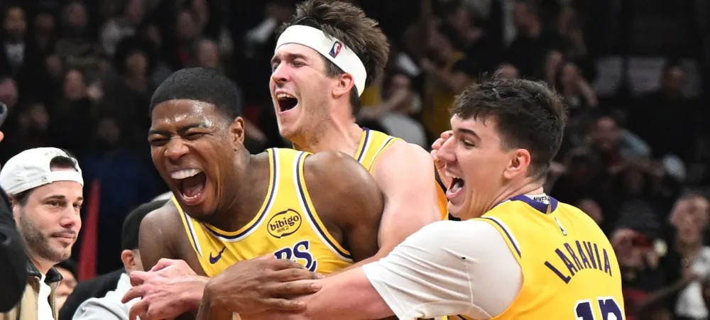 Hachimura revela fala de LeBron antes de passe para seu primeiro game winner