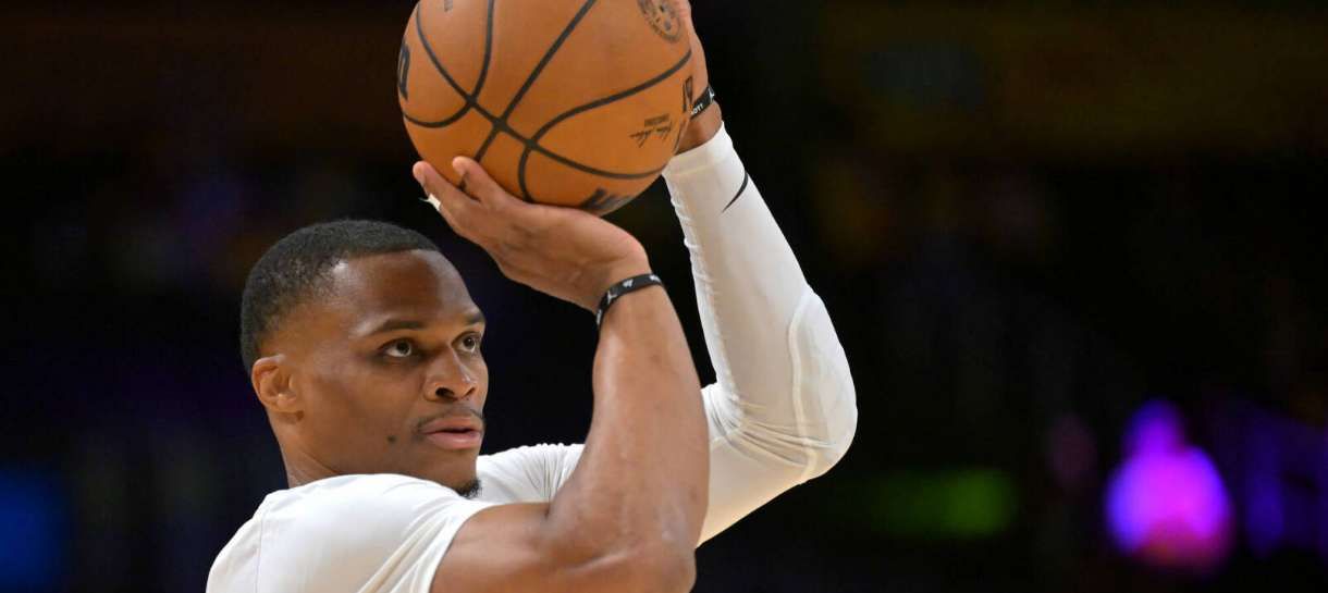 NBA: Russell Westbrook vai jogar a estreia do Lakers contra o Warriors?