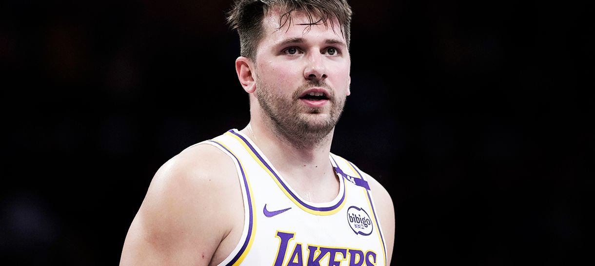 Luka Doncic joga hoje no duelo entre Lakers e Bulls?