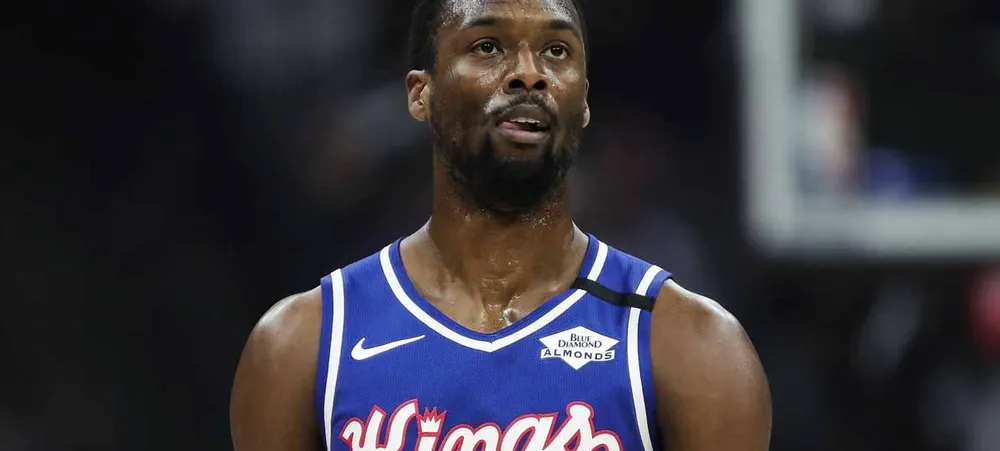 NBA: Lakers muda o foco e faz oferta de troca com o Kings