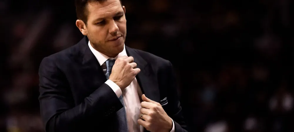 Adrian Wojnarowski diz quem tem mais chances de substituir Walton