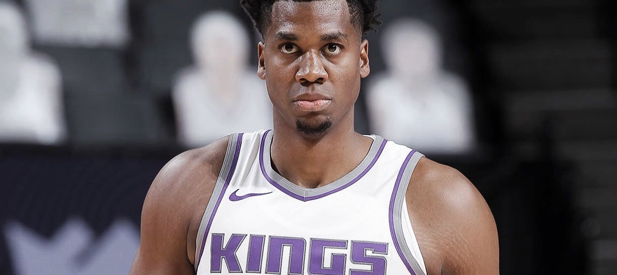 Executivos da NBA apostam em Whiteside ou retorno de velho conhecido para o Lakers
