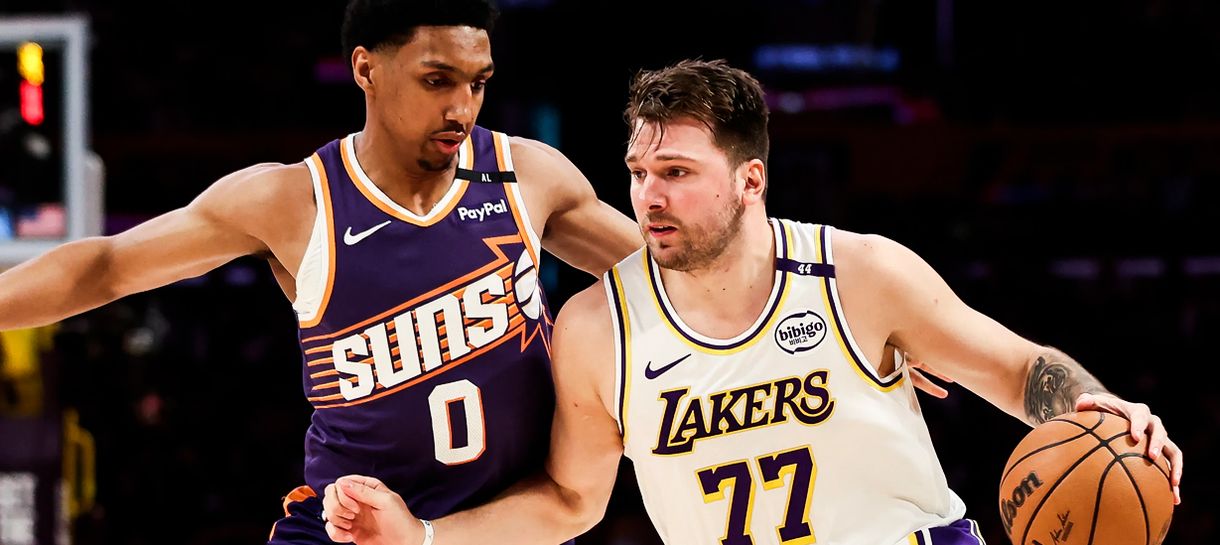 É pra aplaudir de pé! Lakers vence Suns com show de Doncic e Reaves